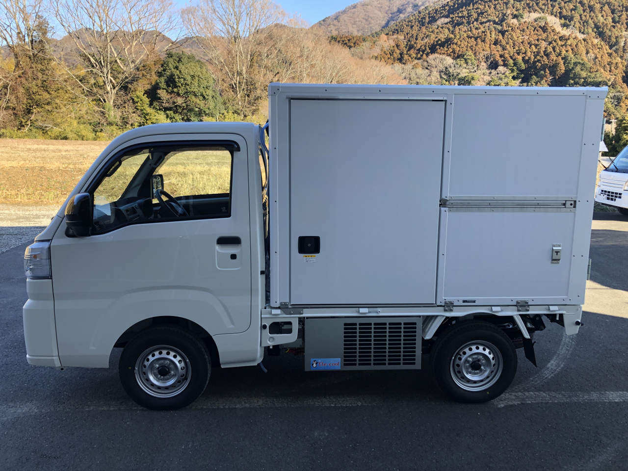 電気冷凍車　２０２５年式　ダイハツ　ハイゼット　３BDーS500P　CVT 　2WD  　   中温 -5℃～+20℃　未使用車　ETC付 　１００Vスタンバイ付　両側ワンタッチ式スライドドア（日本トレクス製）省力パック付